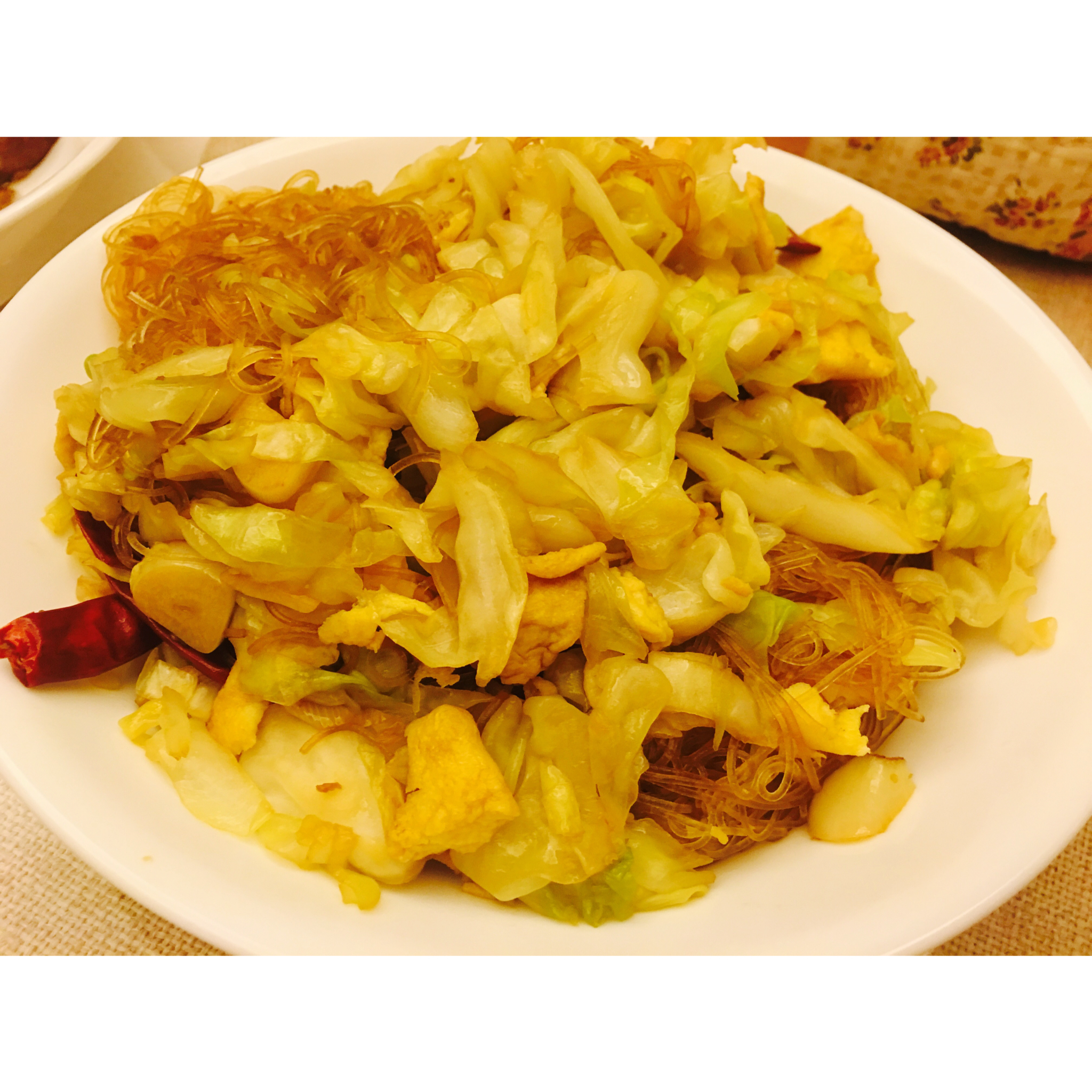 包菜粉丝炒鸡蛋