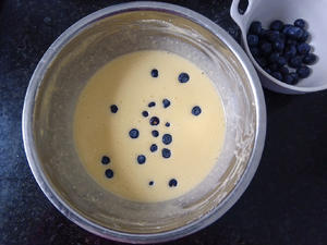 蓝莓乳酪蛋糕的做法 步骤7