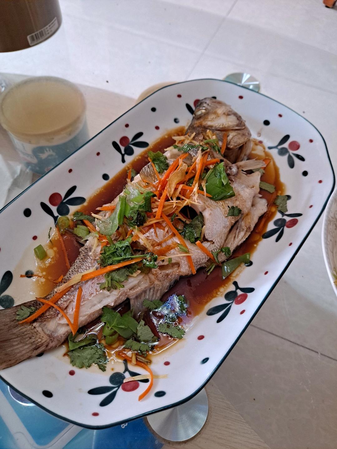 清蒸鲈鱼