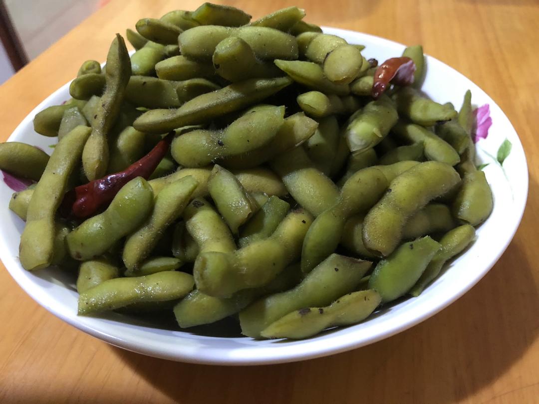 厨师长教你一道小吃：“盐水毛豆”的家常做法，好吃的停不下来