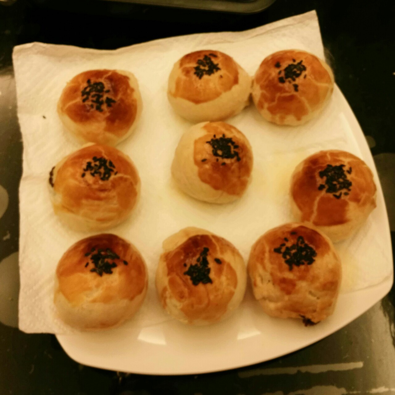 豆沙蛋黄酥