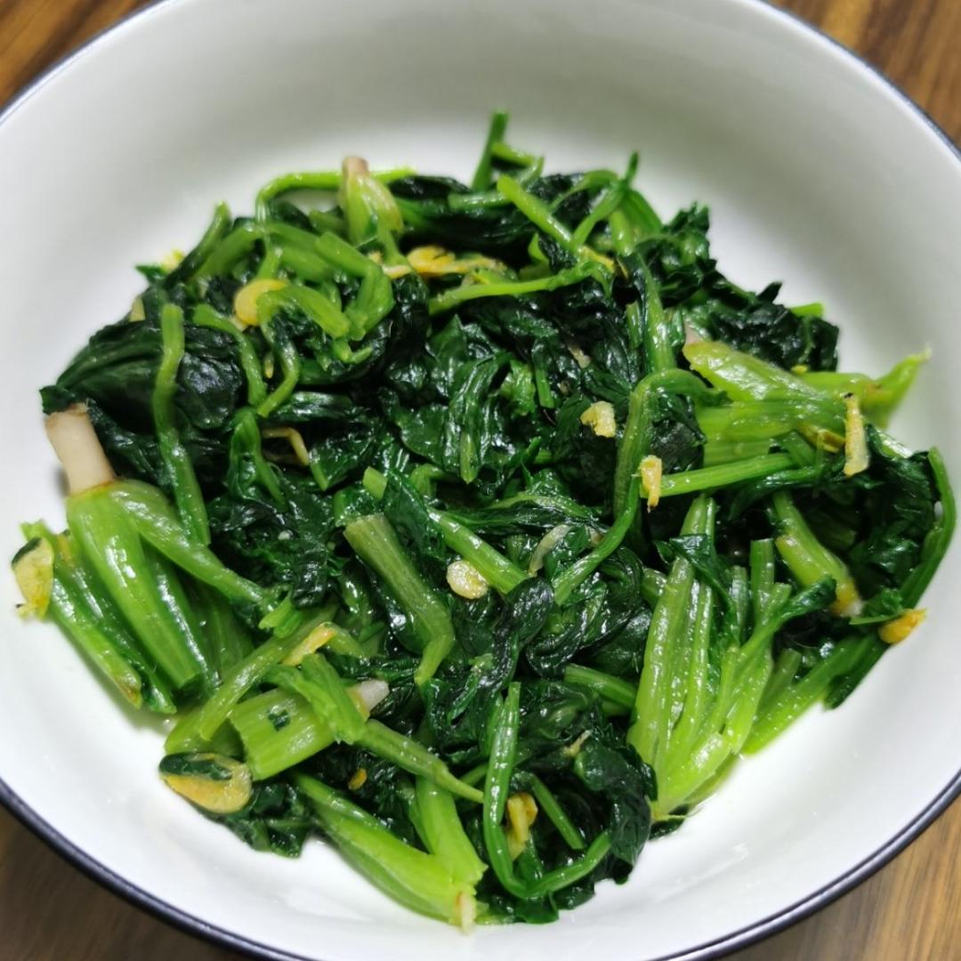 清炒菠菜