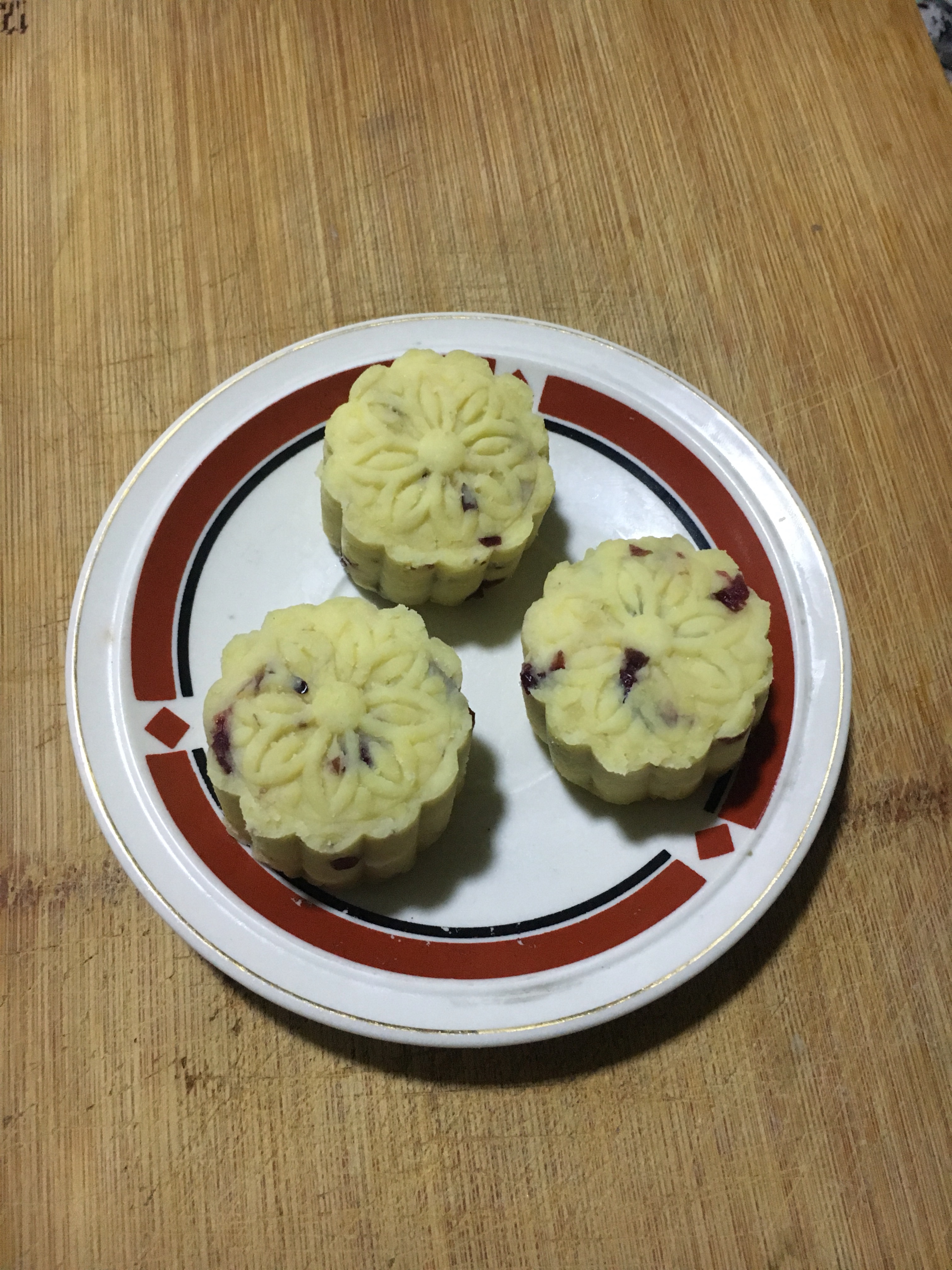 月光版纯手工少油少糖蔓越莓绿豆糕的做法