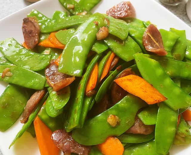 荷兰豆炒腊肠的做法