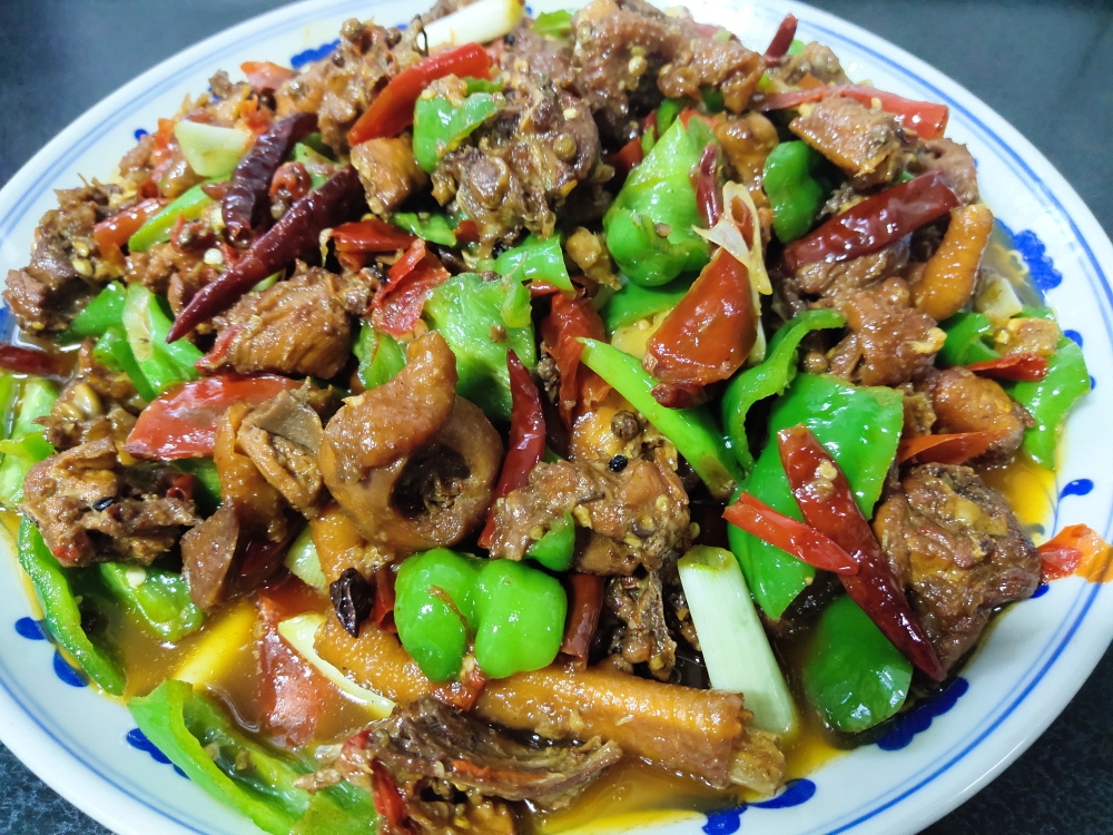 新疆名菜——大盘鸡的做法