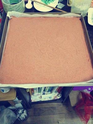 红丝绒蛋糕卷的做法 步骤7