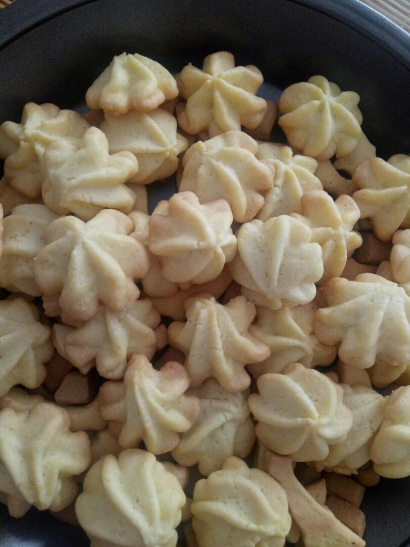 没有黄油也同样做出香酥不腻，花纹立体清晰的曲奇