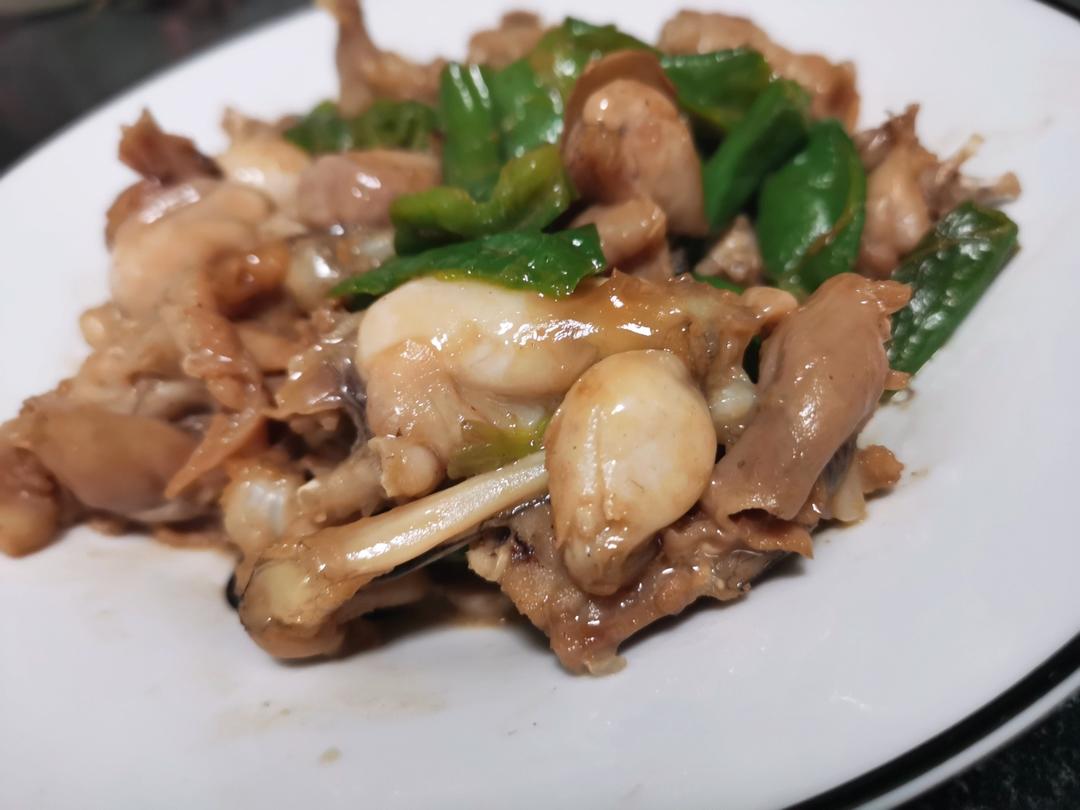 嫩的不要不要的爆炒牛蛙