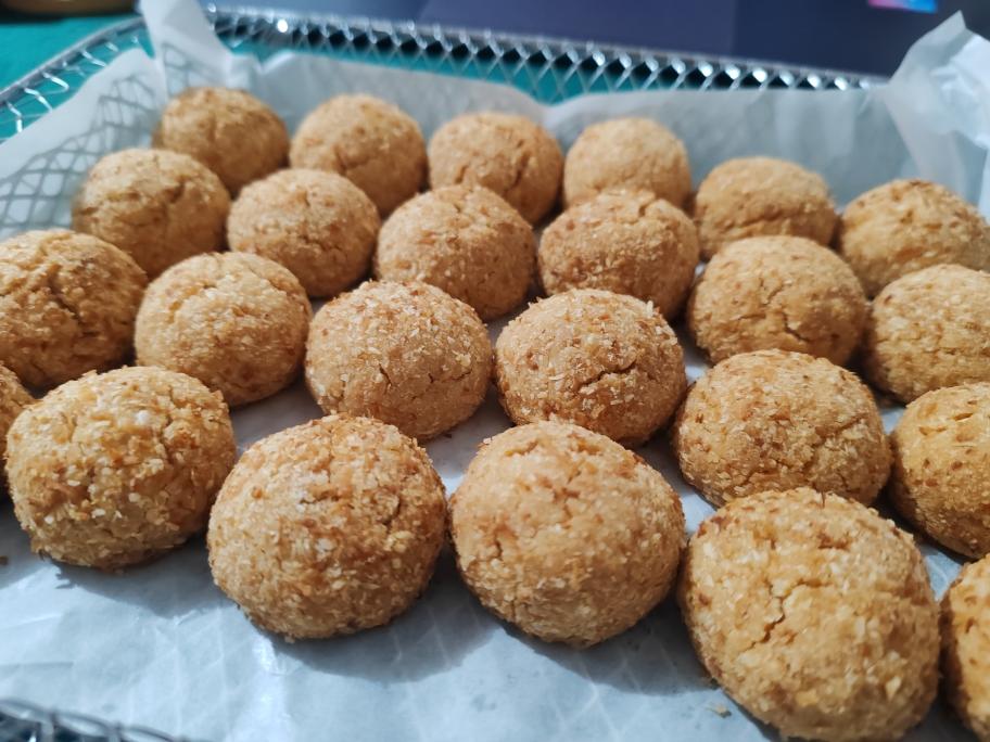 花生芝麻椰蓉酥