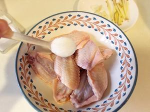 “轻”爱妈妈+盐煎鸡翅（不用油做的快手菜）的做法 步骤3