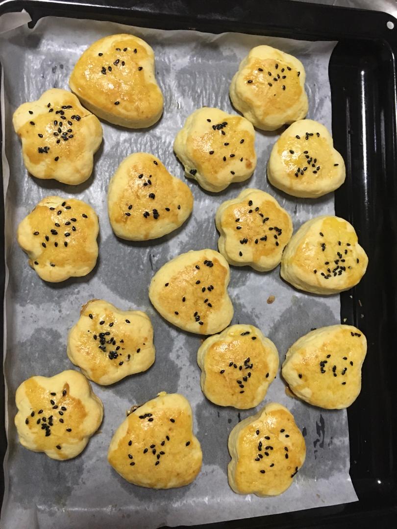 【视频】3分钟 奶油司康Scone(可能是世界上最快手的司康) 消耗淡奶油～