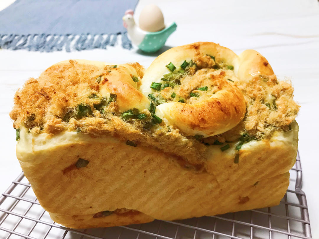 香葱肉松手撕吐司