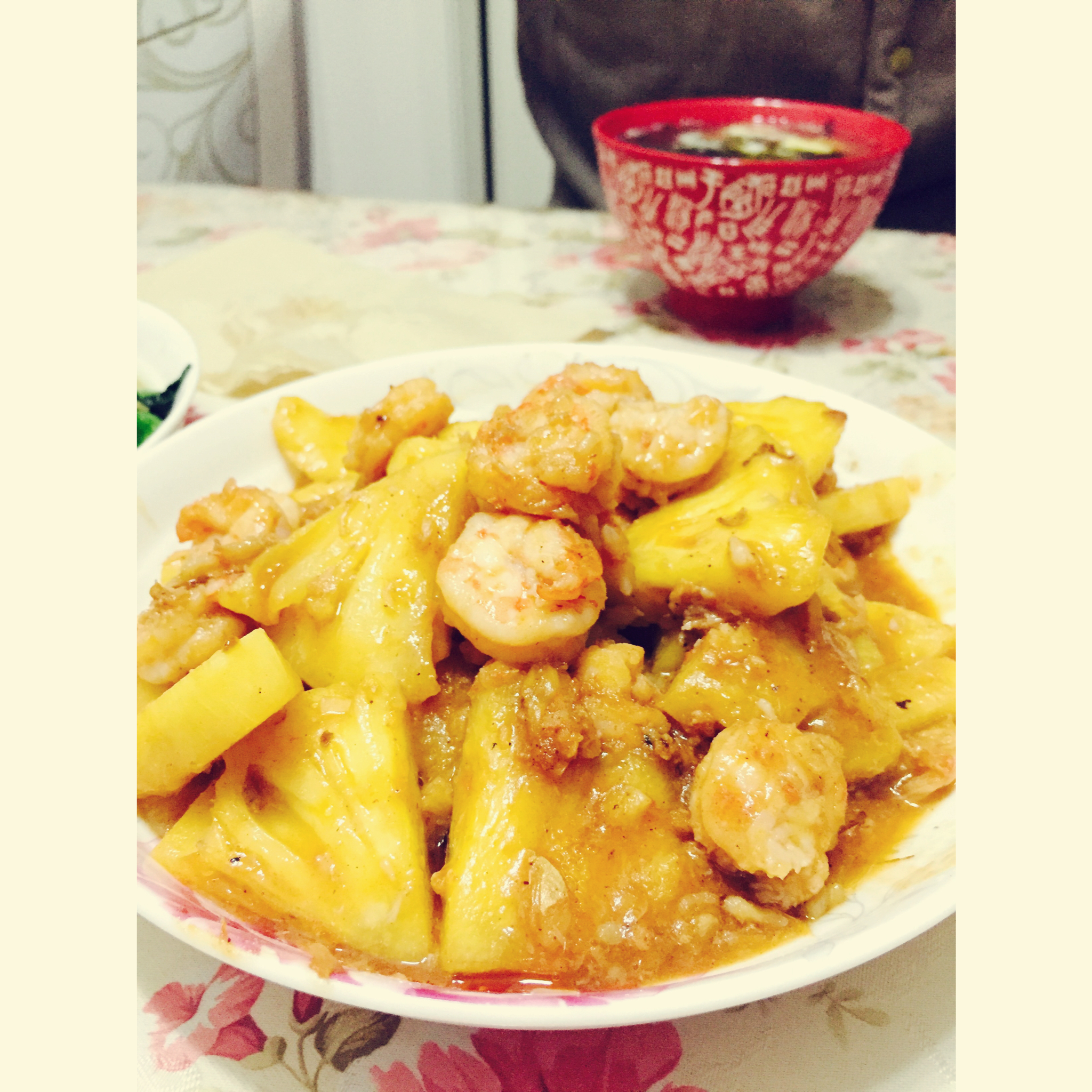 菠萝咕咾虾