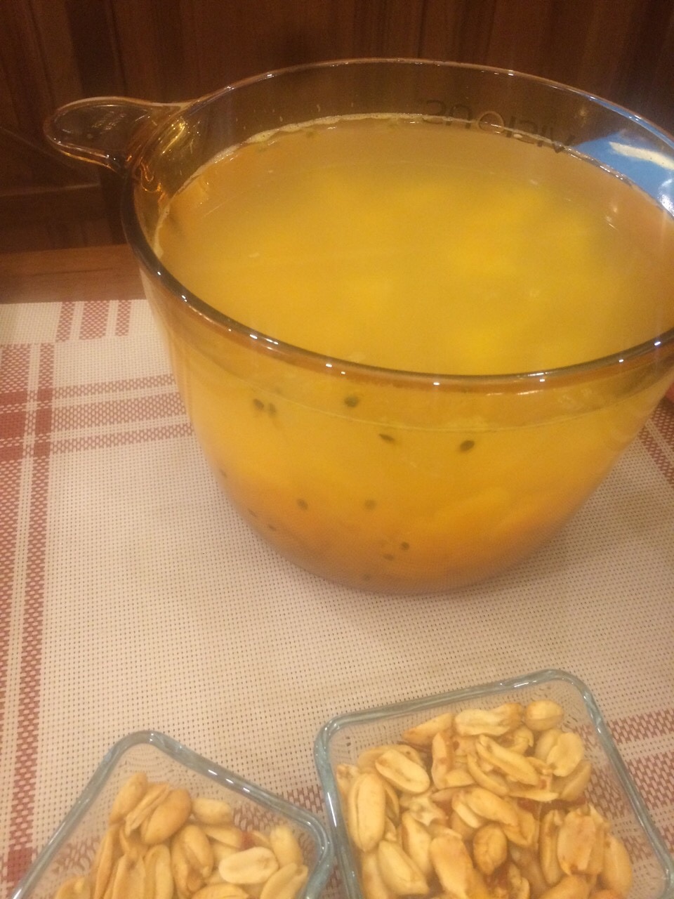 百香果银耳木瓜甜汤的做法
