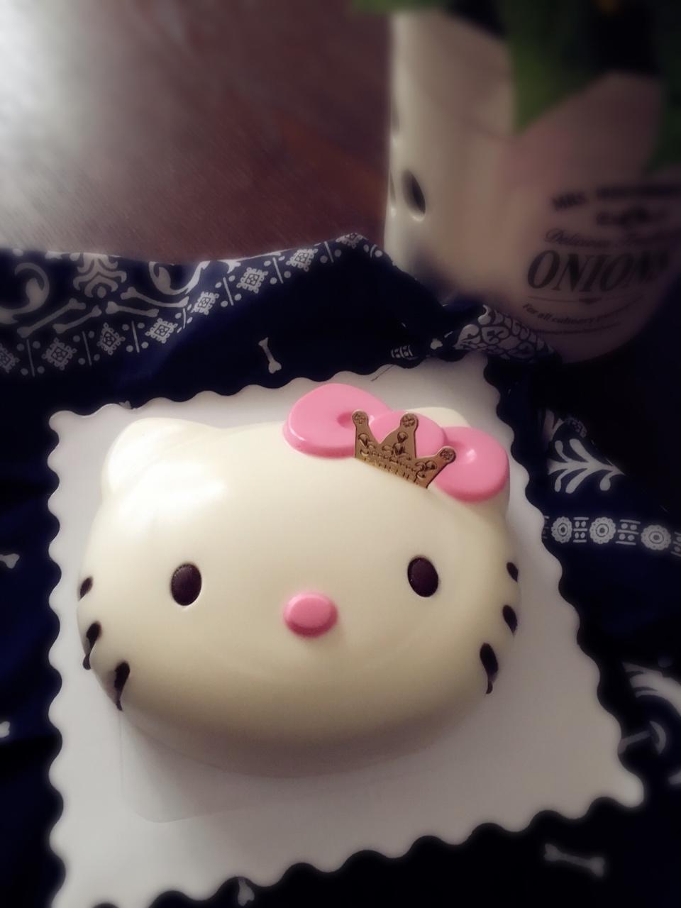 酸奶慕斯HelloKitty蛋糕