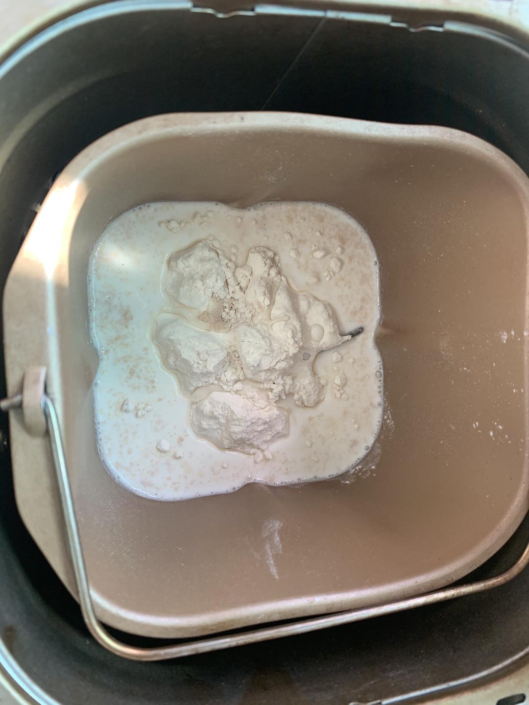 纯奶手撕吐司的做法 步骤1