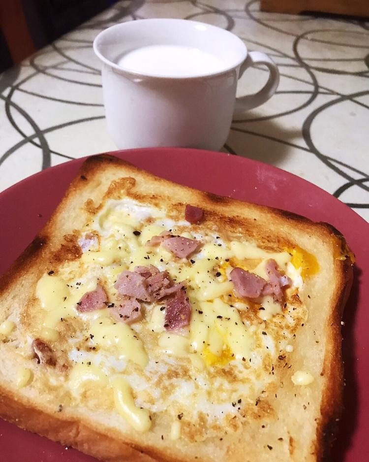 鸡蛋芝士烤吐司