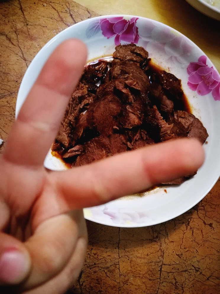 高压锅酱牛肉的做法 步骤6