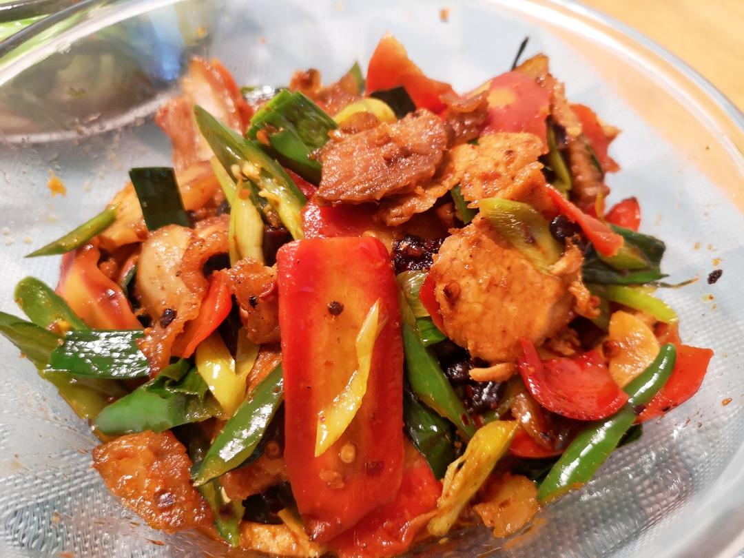 胡萝卜炒回锅肉