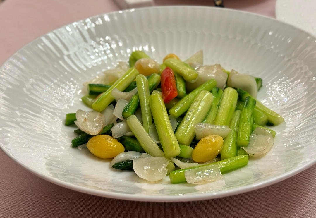 爱就是在一起。走遍世界。揽尽风景。食尽美味。感受美好。