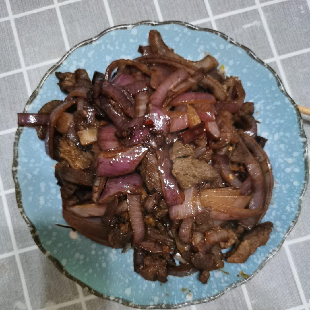 洋葱炒牛肉
