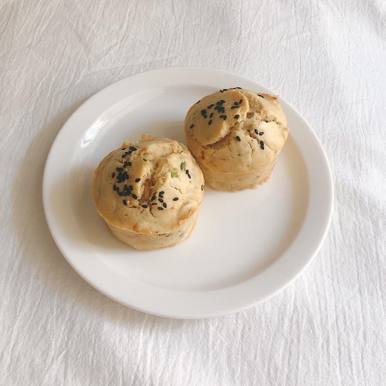香葱肉松马芬