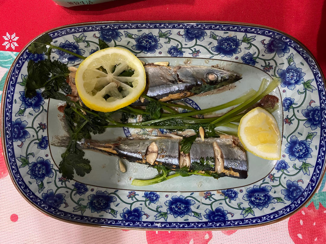 换换口味清蒸秋刀鱼--《鱼菜七》