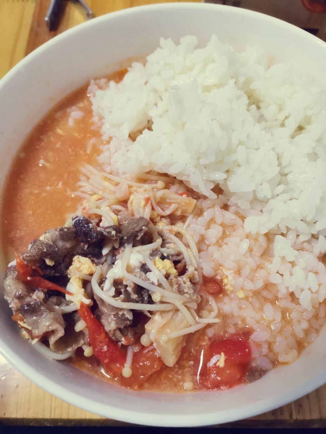 金针菇肥牛番茄锅