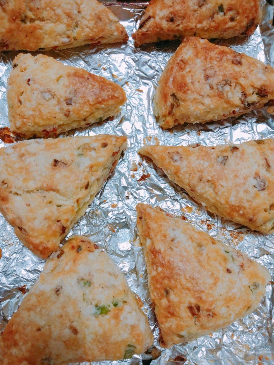 超级好吃的咸味司康Savoury Scones