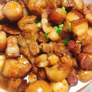 加了鹌鹑蛋后，这盘红烧肉，美味的逆天啦——鹌鹑蛋烧肉（孔瑶食谱）
