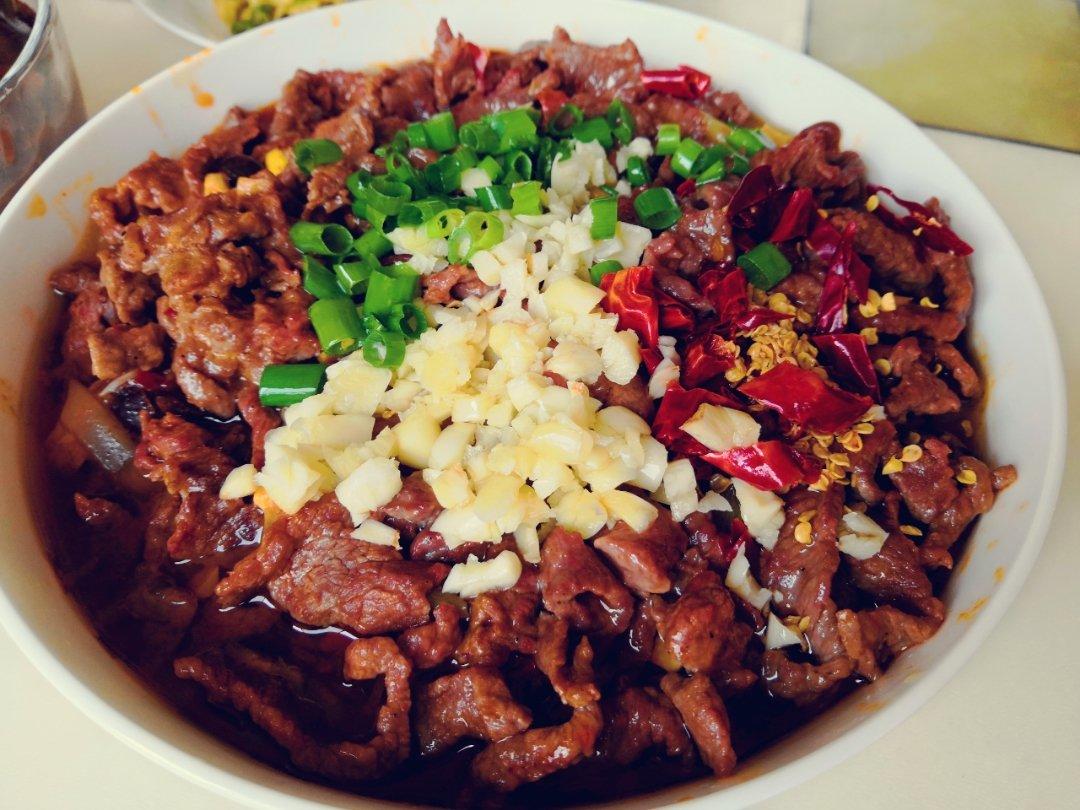 沸腾牛肉片-水煮牛肉