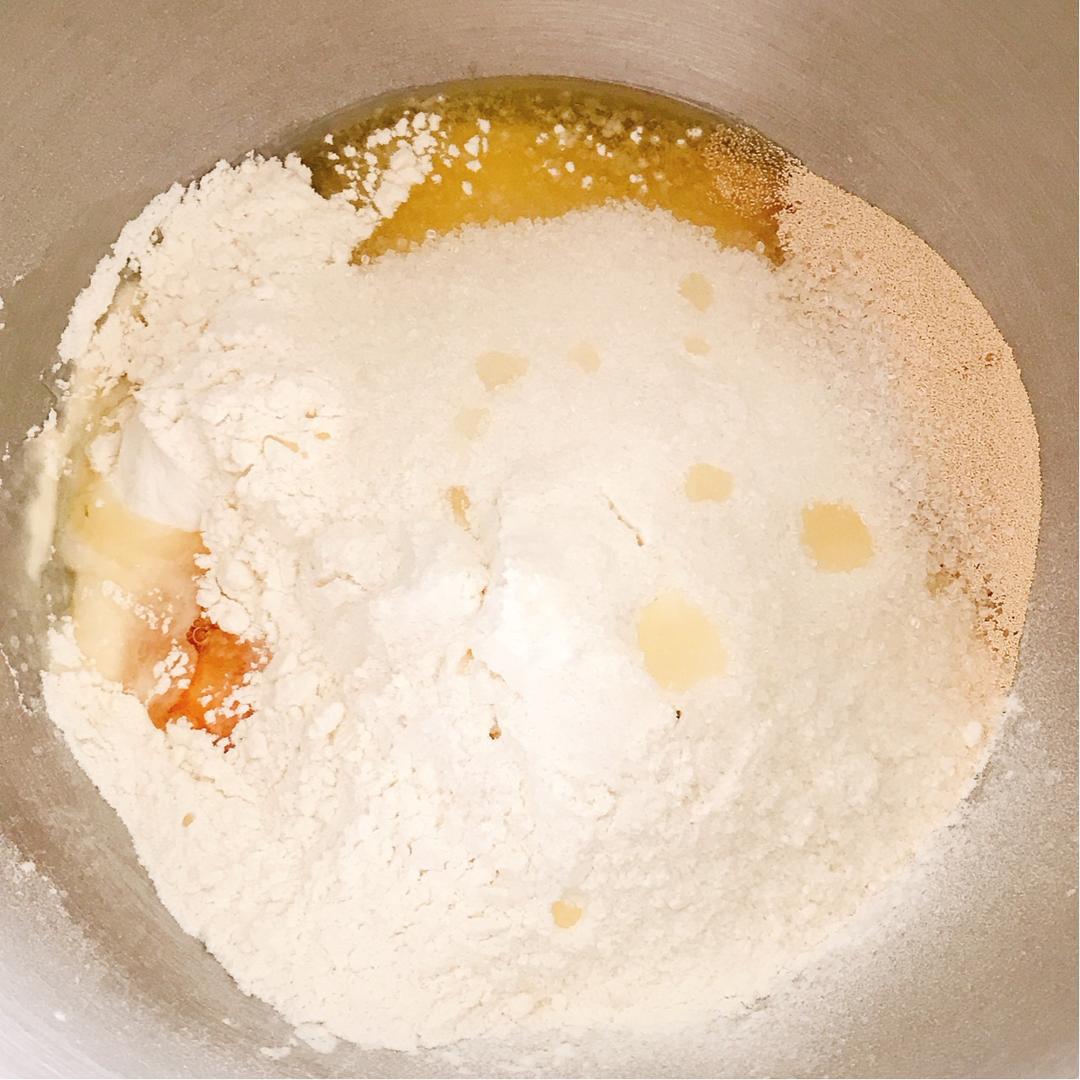 纯奶手撕吐司的做法 步骤1