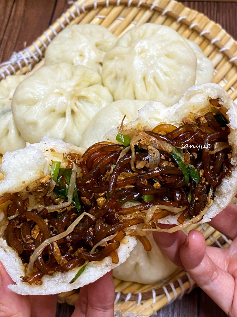 三月小厨做的粉条包子这样调馅 给肉都不换 附细节视频详解