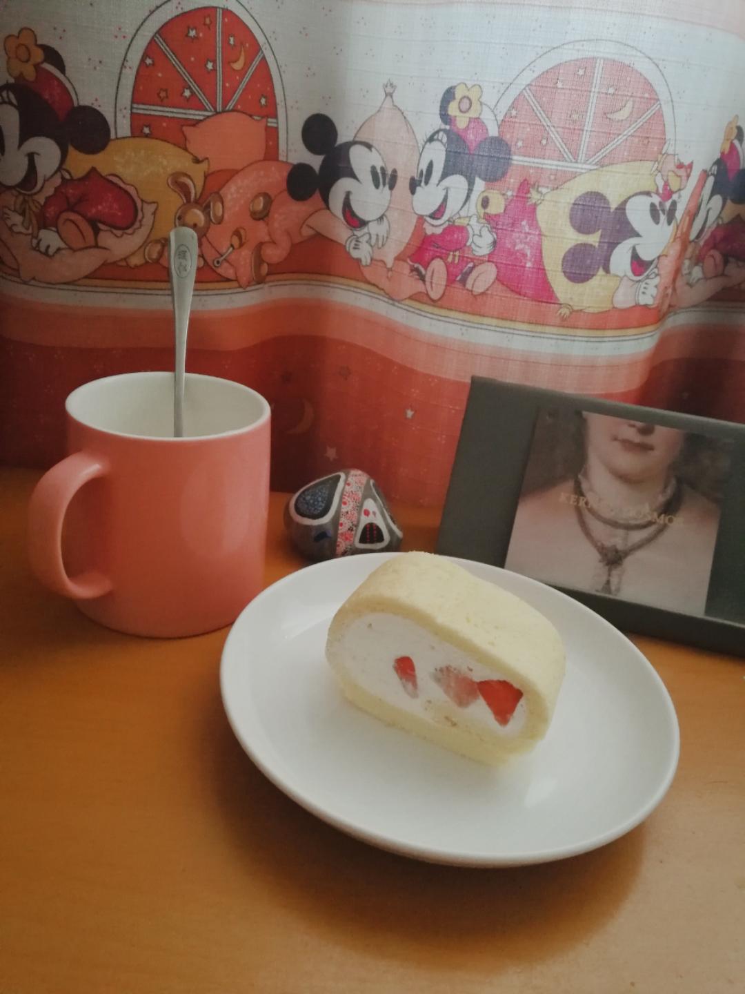 《Tinrry下午茶》教你做基础原味蛋糕卷