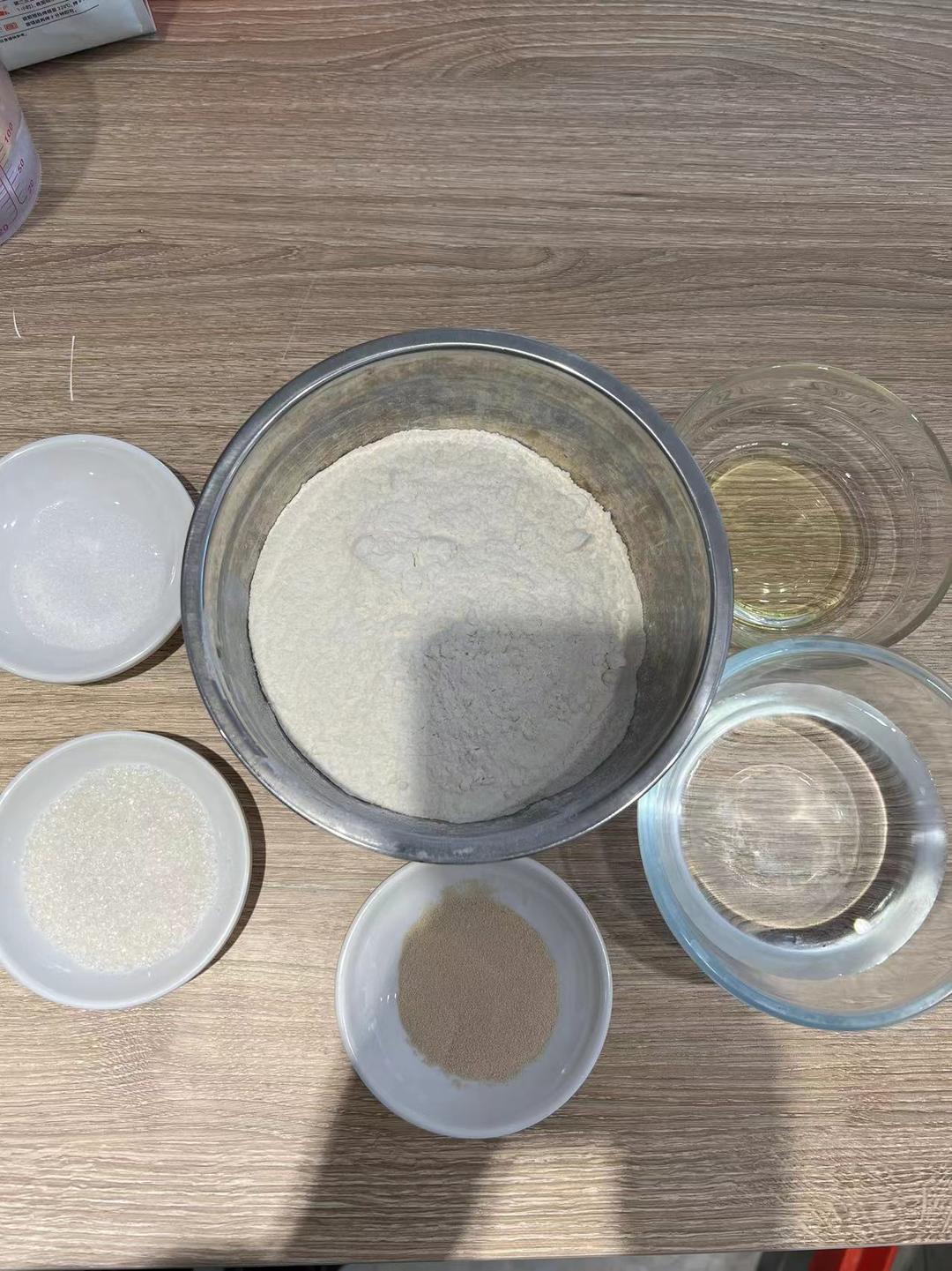 纯奶手撕吐司的做法 步骤1