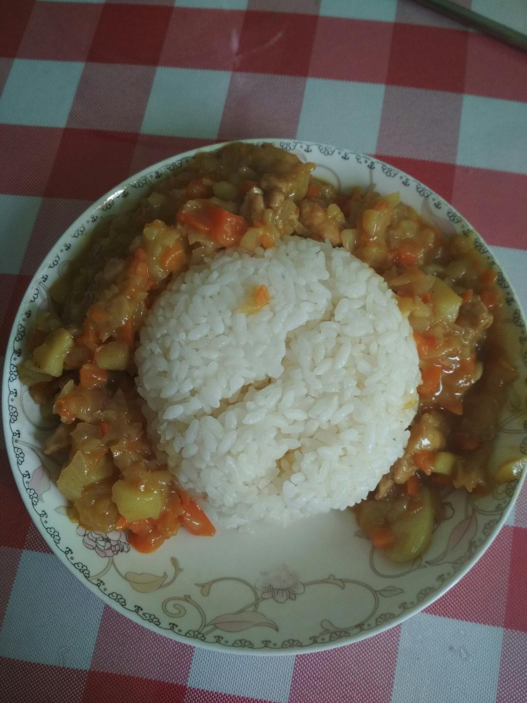 鸡肉咖喱饭