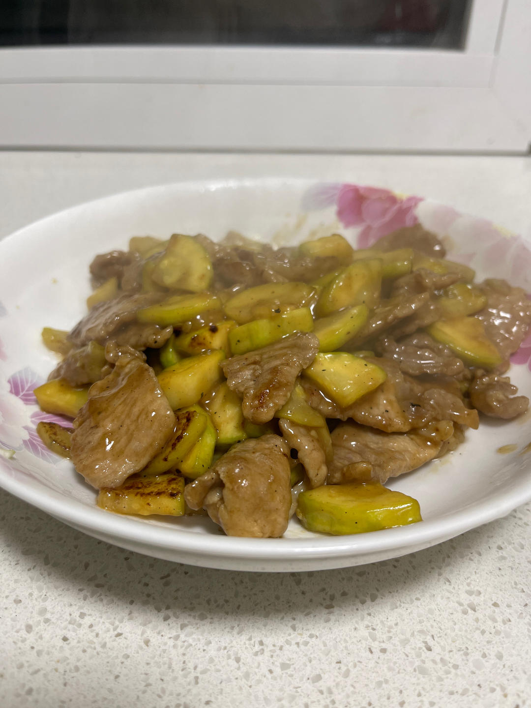 西葫芦炒肉，很适合减脂期的家常菜‼️