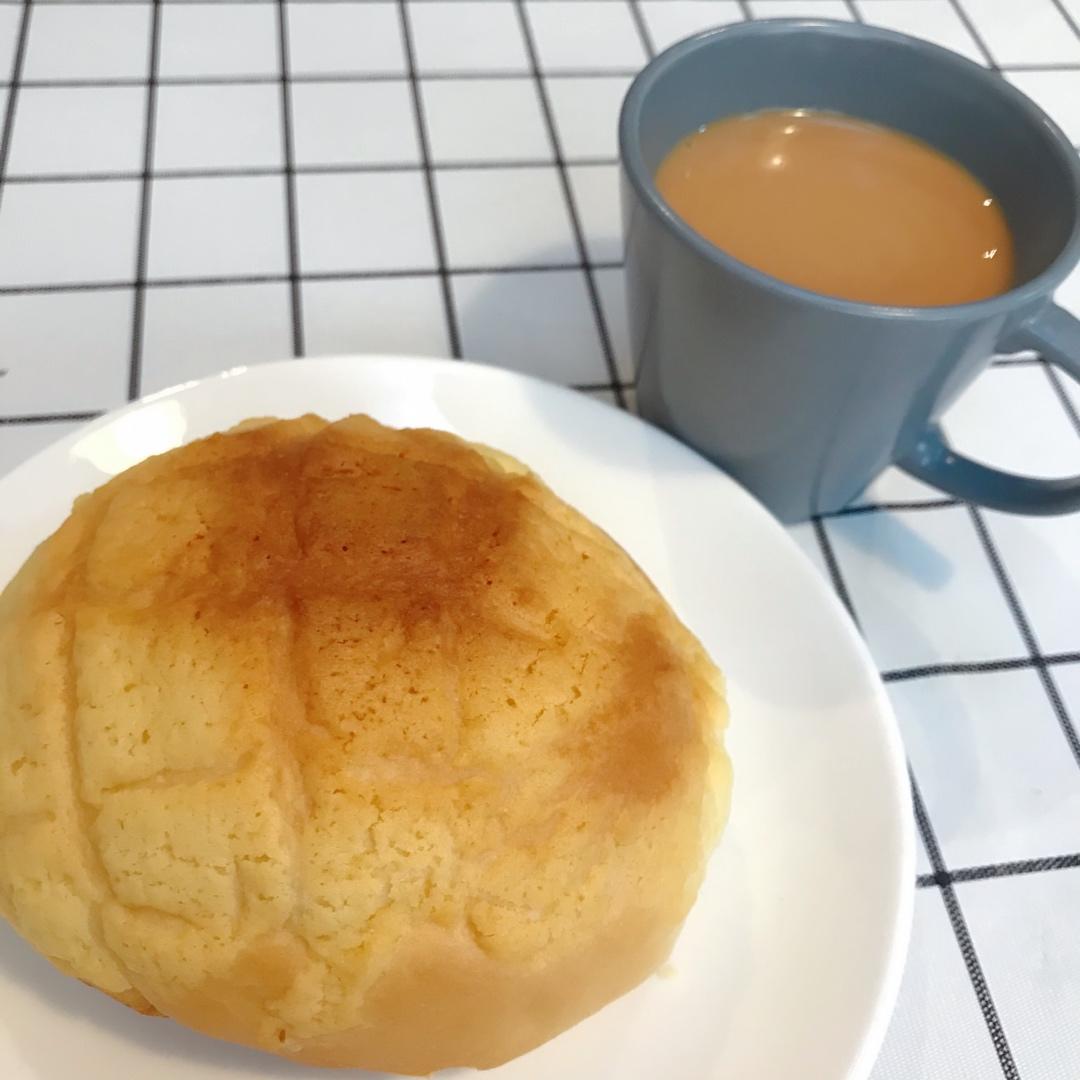 好吃到炸裂的港式菠萝包（附带制作酥皮的小视频）