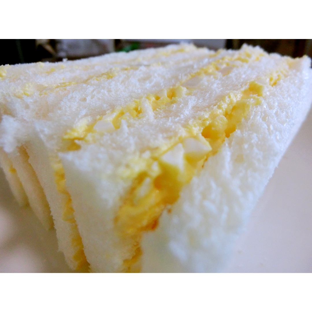 鸡蛋三明治