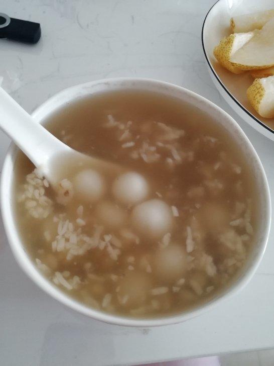 枸杞酒酿小圆子