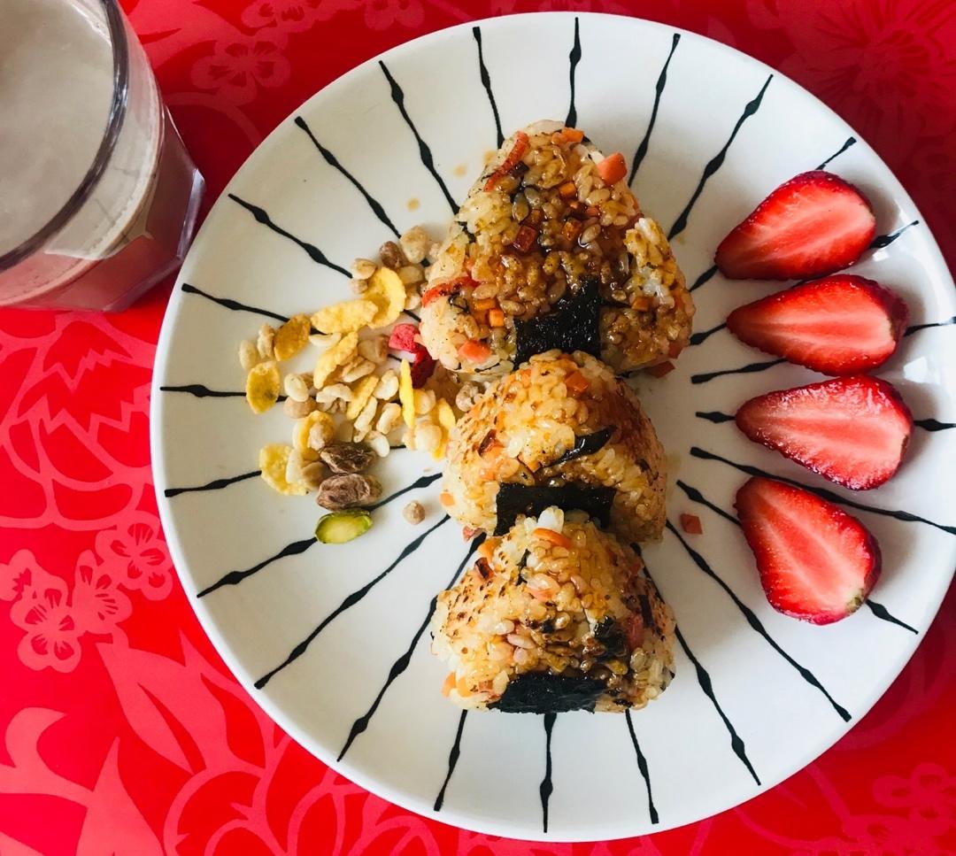 照烧饭团