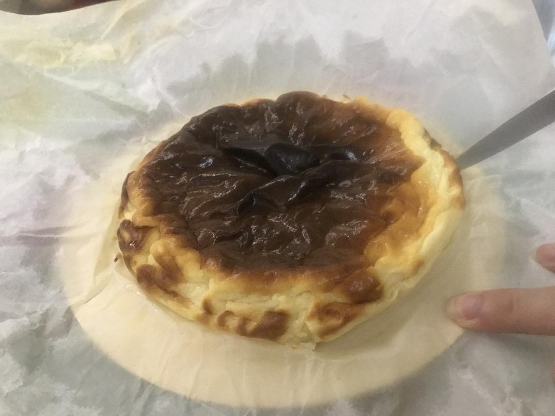 巴斯克式烤芝士蛋糕[超简单][搬运]