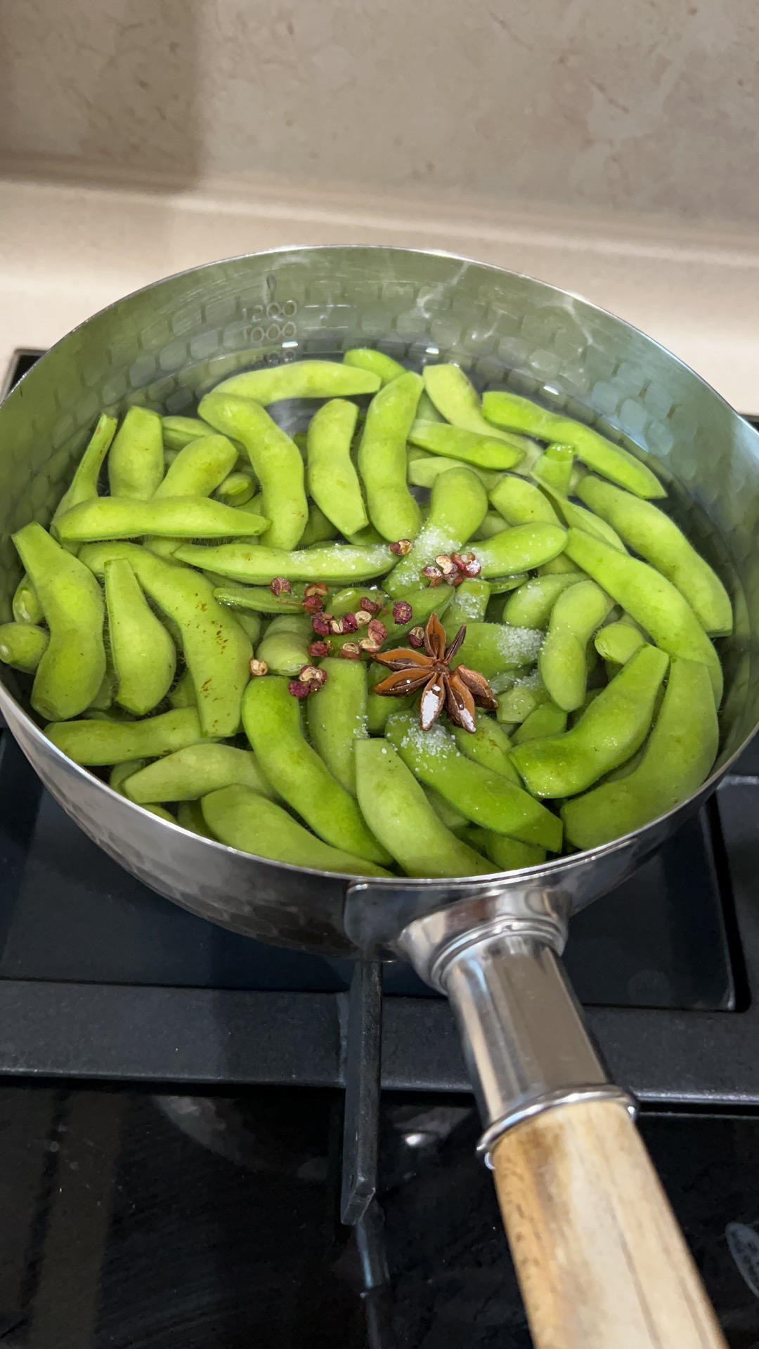 煮毛豆—不会变色版