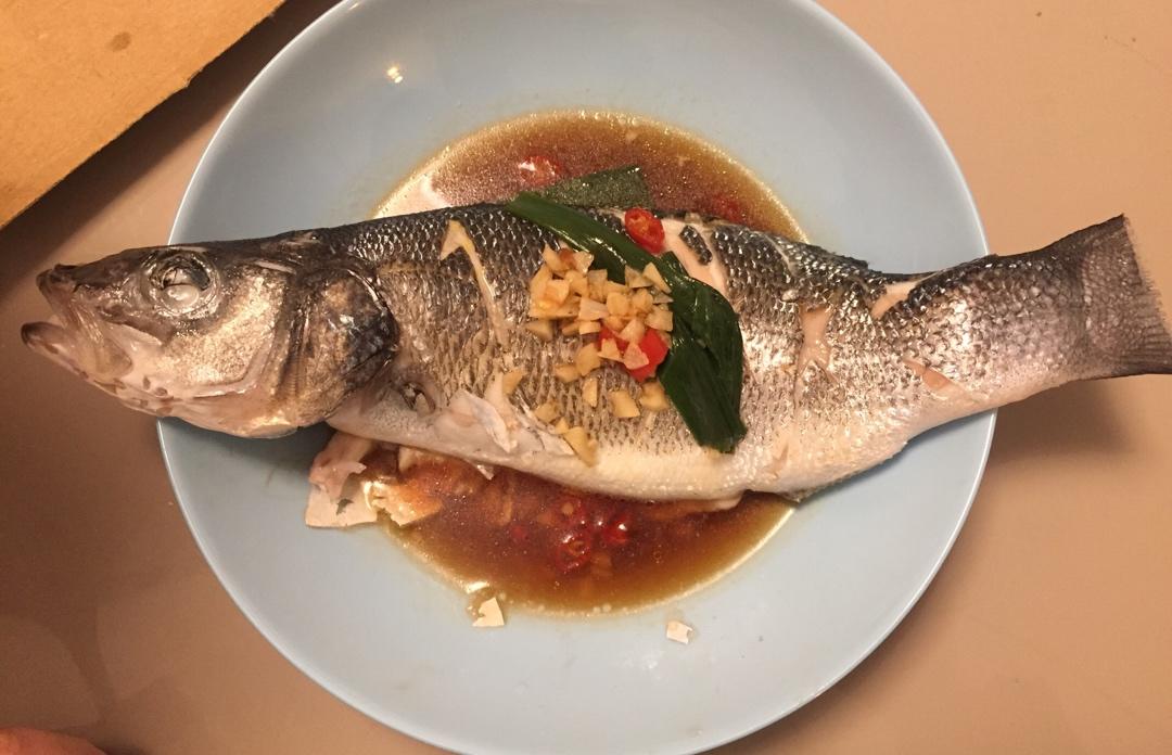 清蒸海鲈鱼