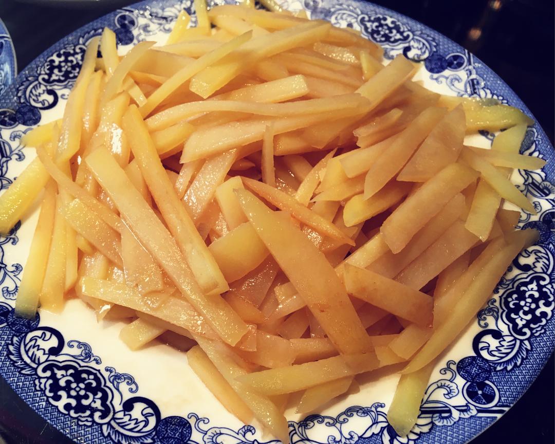 酸酸土豆丝（不粘锅）的做法
