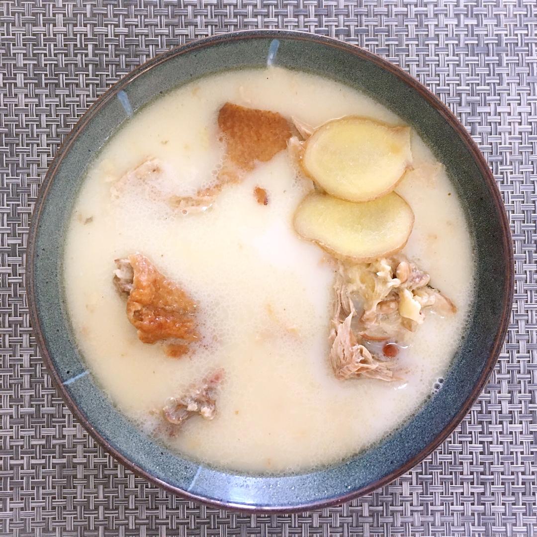 奶白鸭架汤