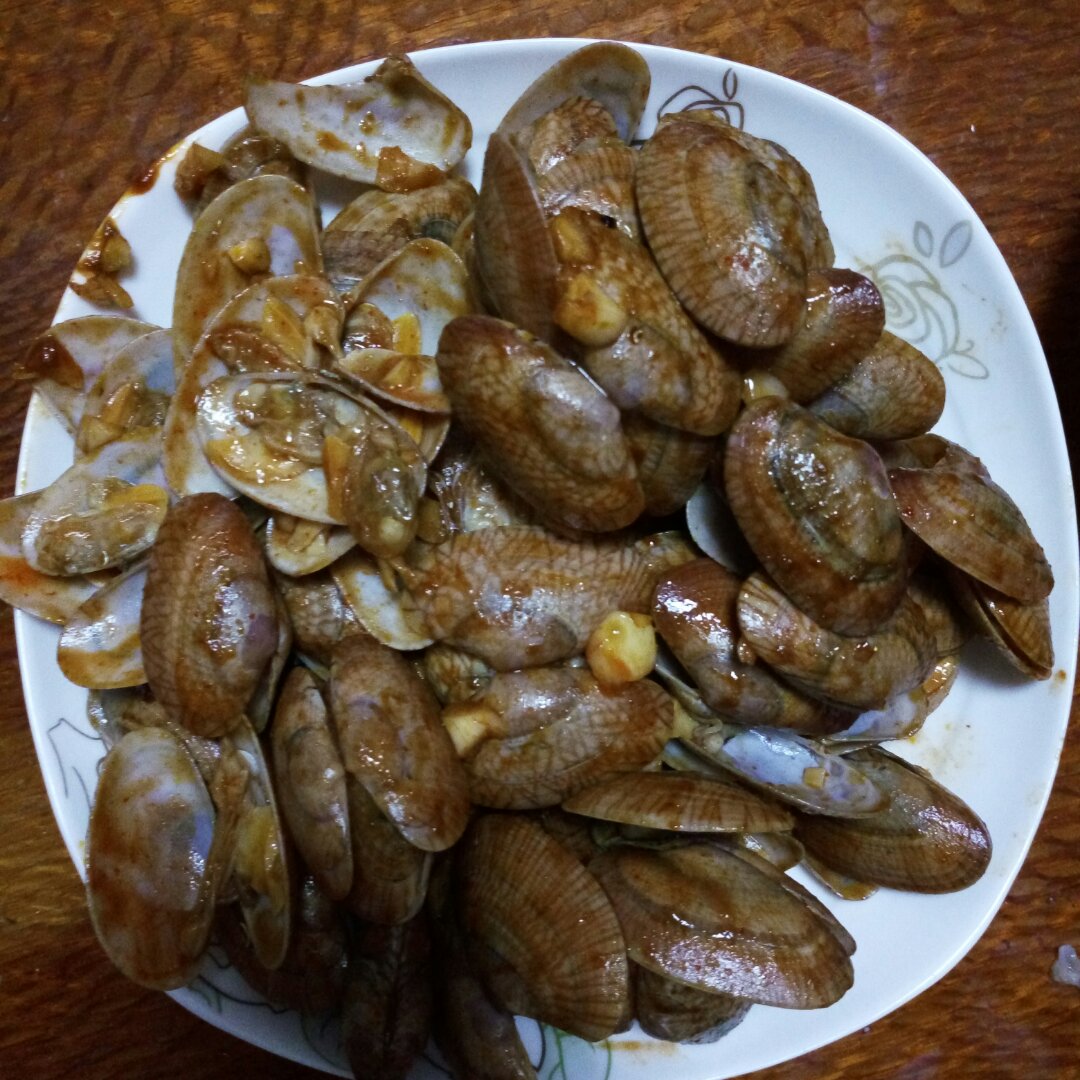 蒜香炒花甲
