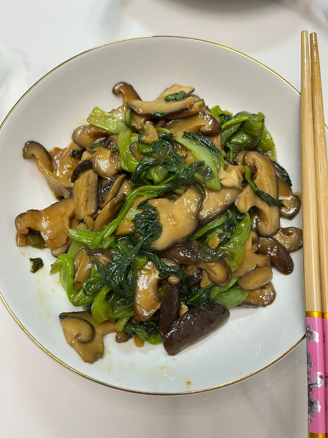 比肉还好吃的——蚝油香菇油菜