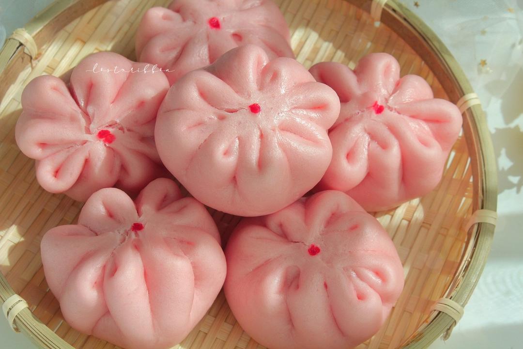 舜s做的花形包子做法视频(咖喱肉包)