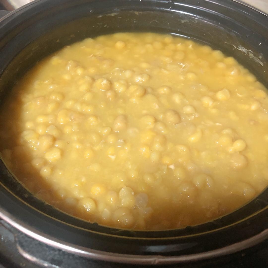自制碗杂面豆汤饭的“耙豌豆”